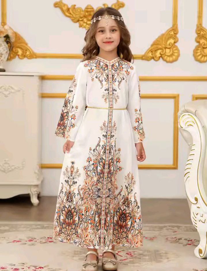 Photo 5978822517780581547 Y